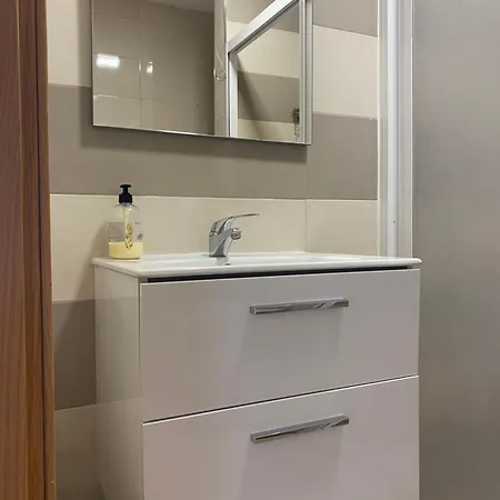 A Pie De Playa. * Nerja